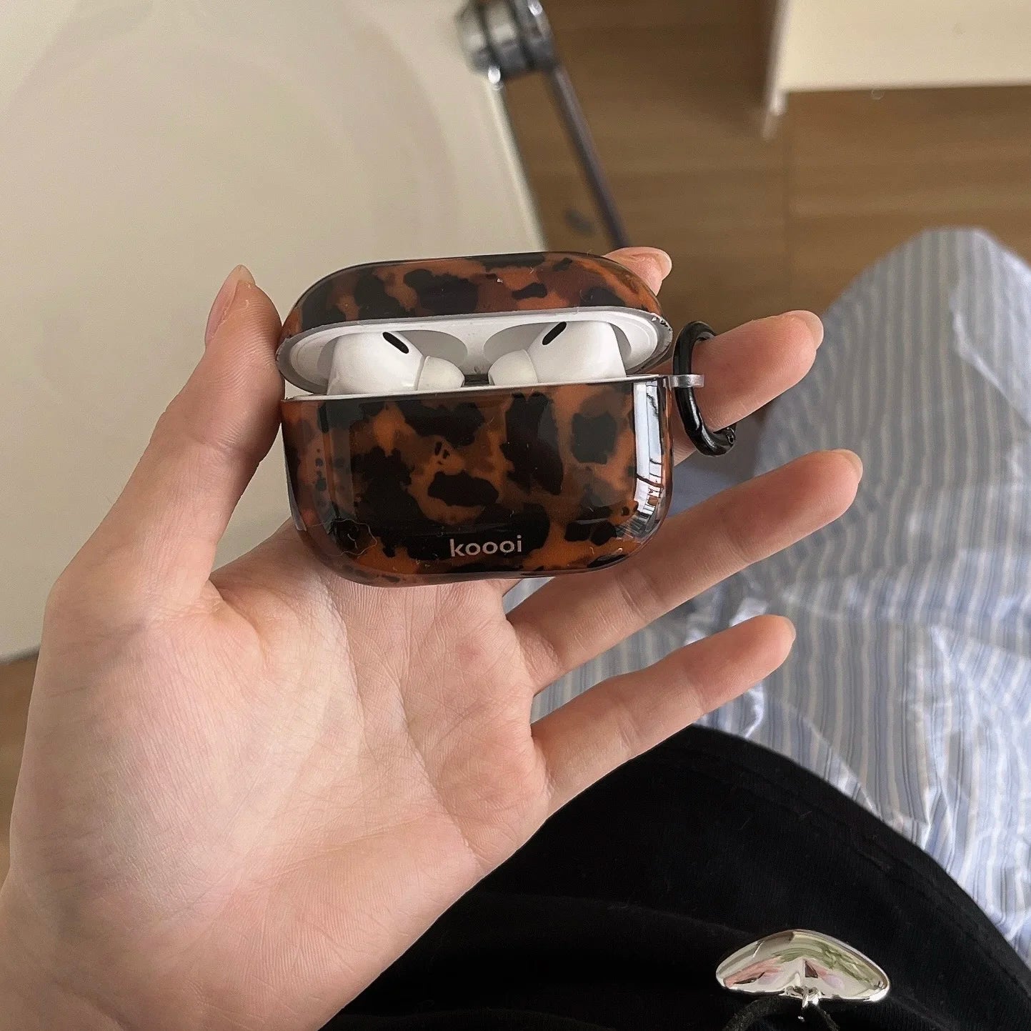 Stylish Dark Color Tortoiseshell Amber Glossy Cover Case For AirPods 1